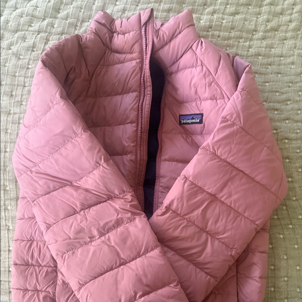 Patagonia Girls’ Down Sweater Jacket, size M/10